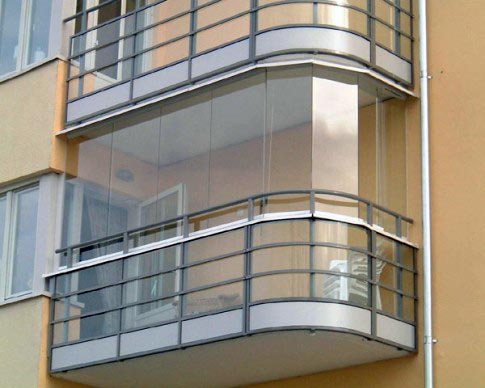 Сплошное безрамное остекление балкона без рам Кубинка